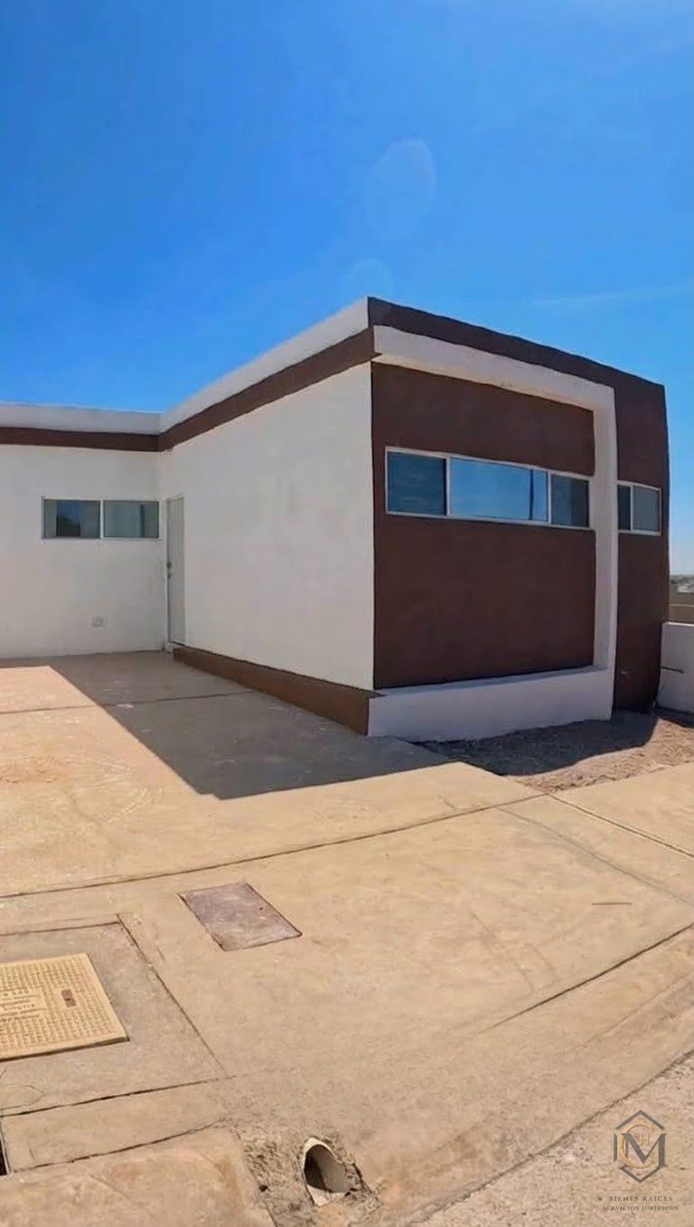 Foto 1 – Casa nueva en Fracc. Tarona (#22)