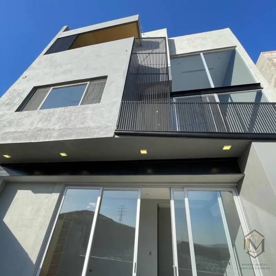 Foto 1 – Residencia en Col. Cima del Pedregal (#25)