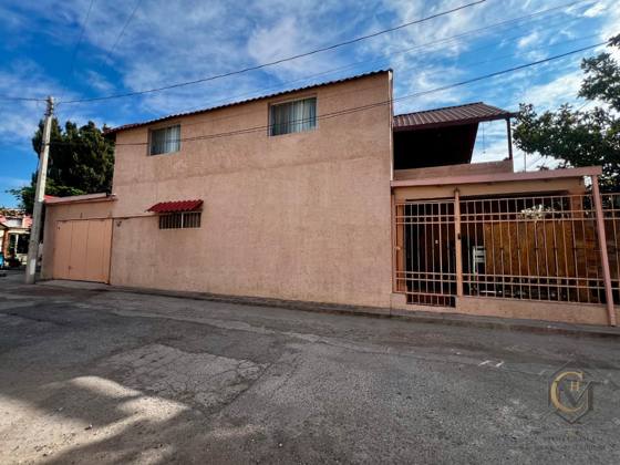 Foto 1 – Casa en Col. Nombre de Dios (#49)
